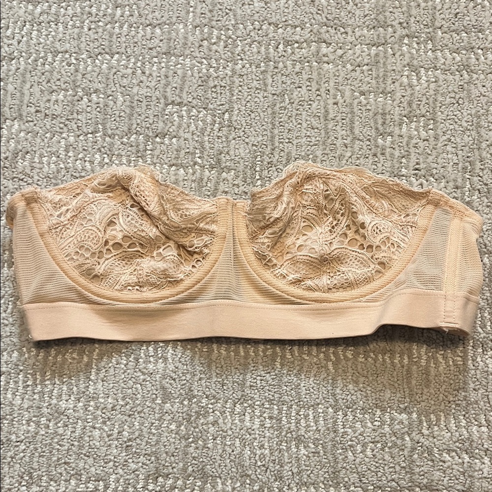 Lively Lace Strapless Bra - Nude